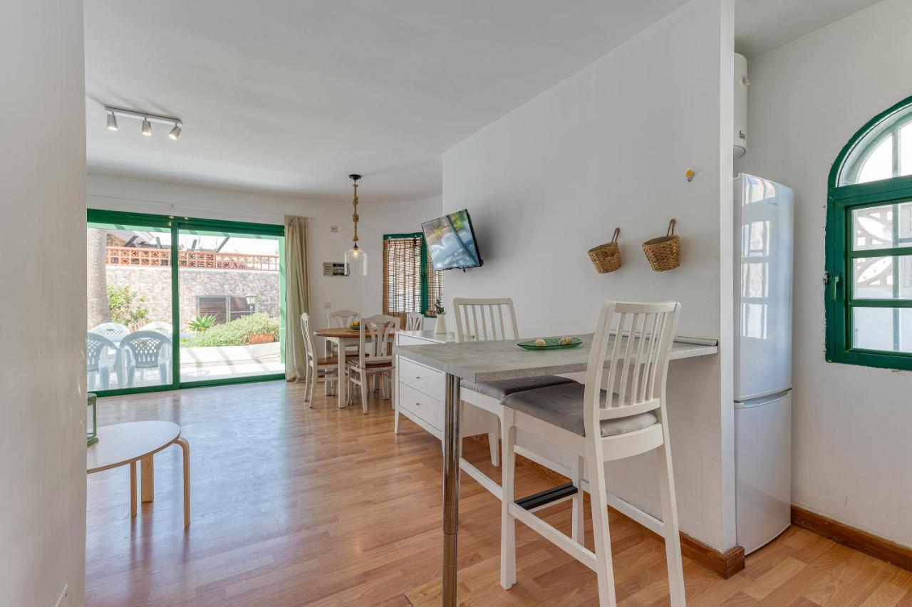 Homeforguest Apartment With Pool And Terrace 1 Min From The Beach コラレホ エクステリア 写真