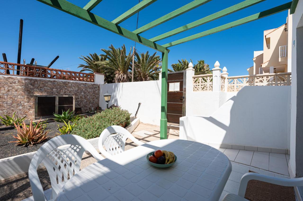Homeforguest Apartment With Pool And Terrace 1 Min From The Beach コラレホ エクステリア 写真