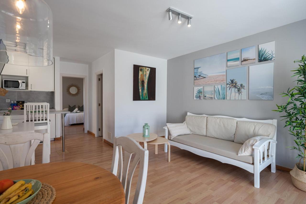 Homeforguest Apartment With Pool And Terrace 1 Min From The Beach コラレホ エクステリア 写真