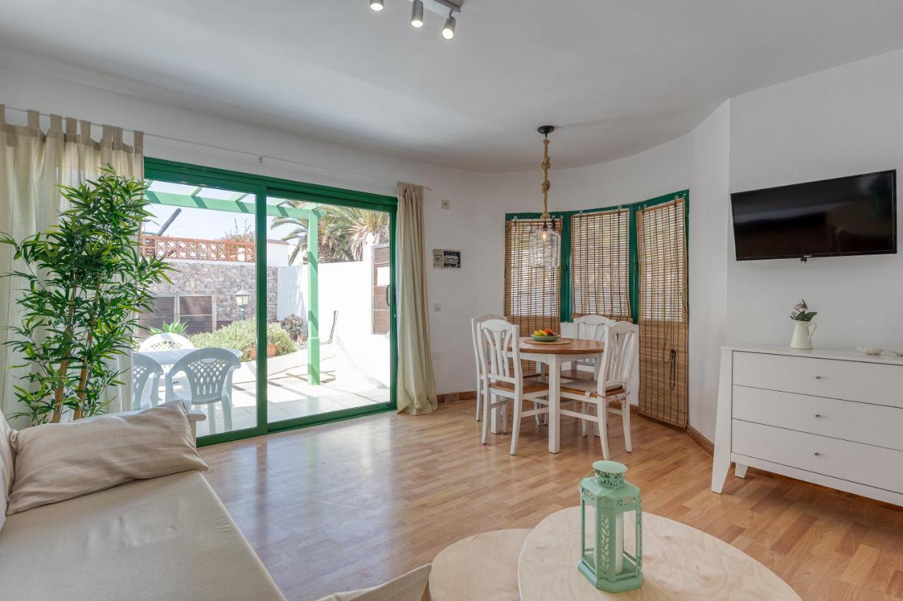 Homeforguest Apartment With Pool And Terrace 1 Min From The Beach コラレホ エクステリア 写真