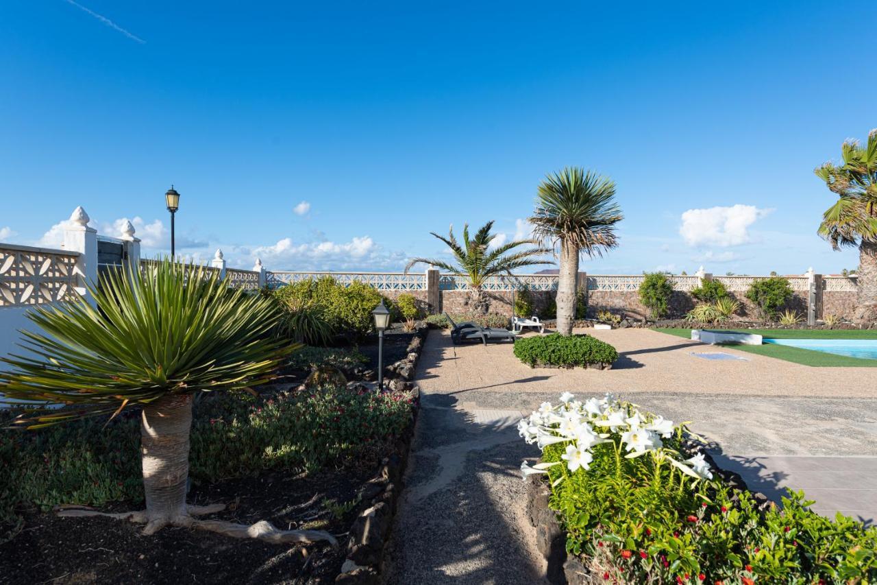 Homeforguest Apartment With Pool And Terrace 1 Min From The Beach コラレホ エクステリア 写真